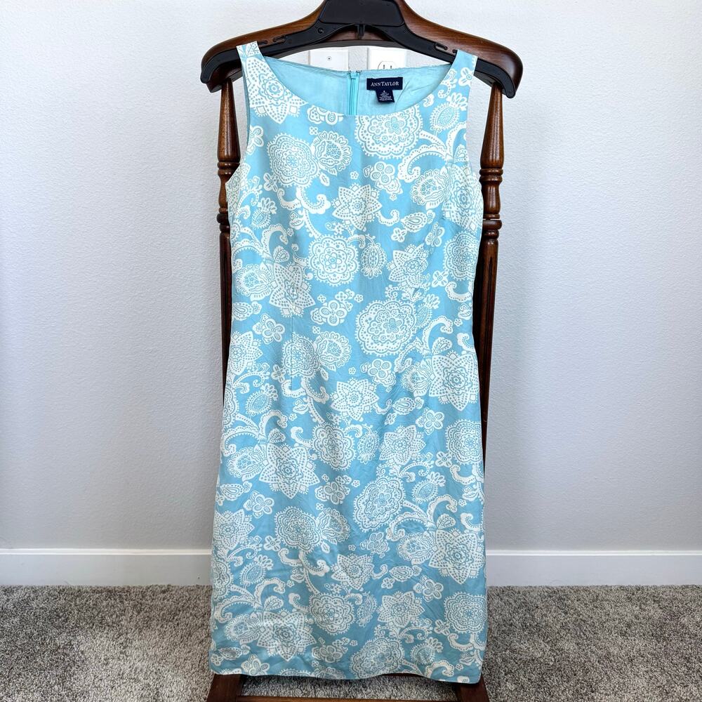 Ann Taylor 100% Silk Sheath Y2K Dress 4 Blue Paisley Sleeveless Knee Length